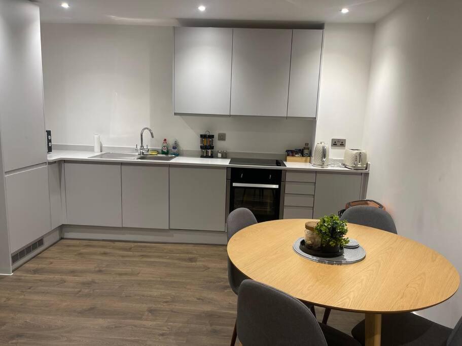 Luxury 2 Bedroom Apartment In The Heart Of Manchester Zewnętrze zdjęcie